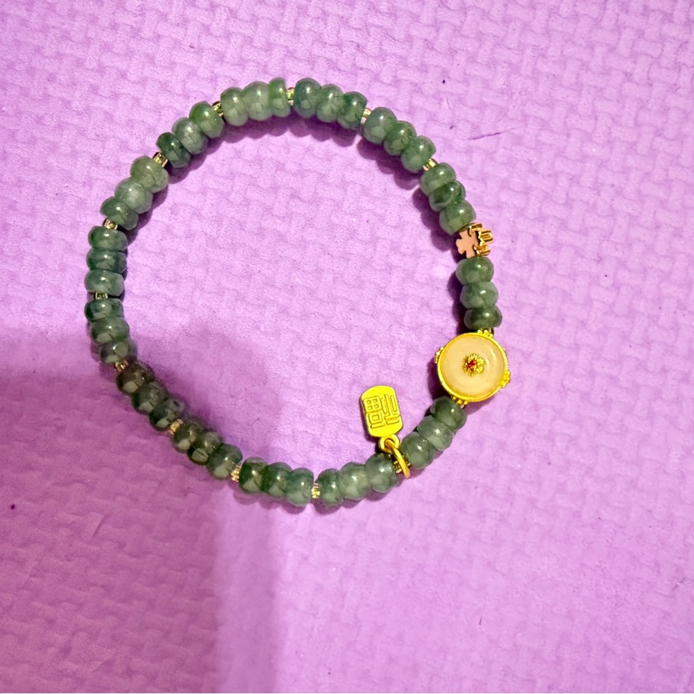 Water Blue Guatemalan Jade Beaded Bracelet with Gold Accents